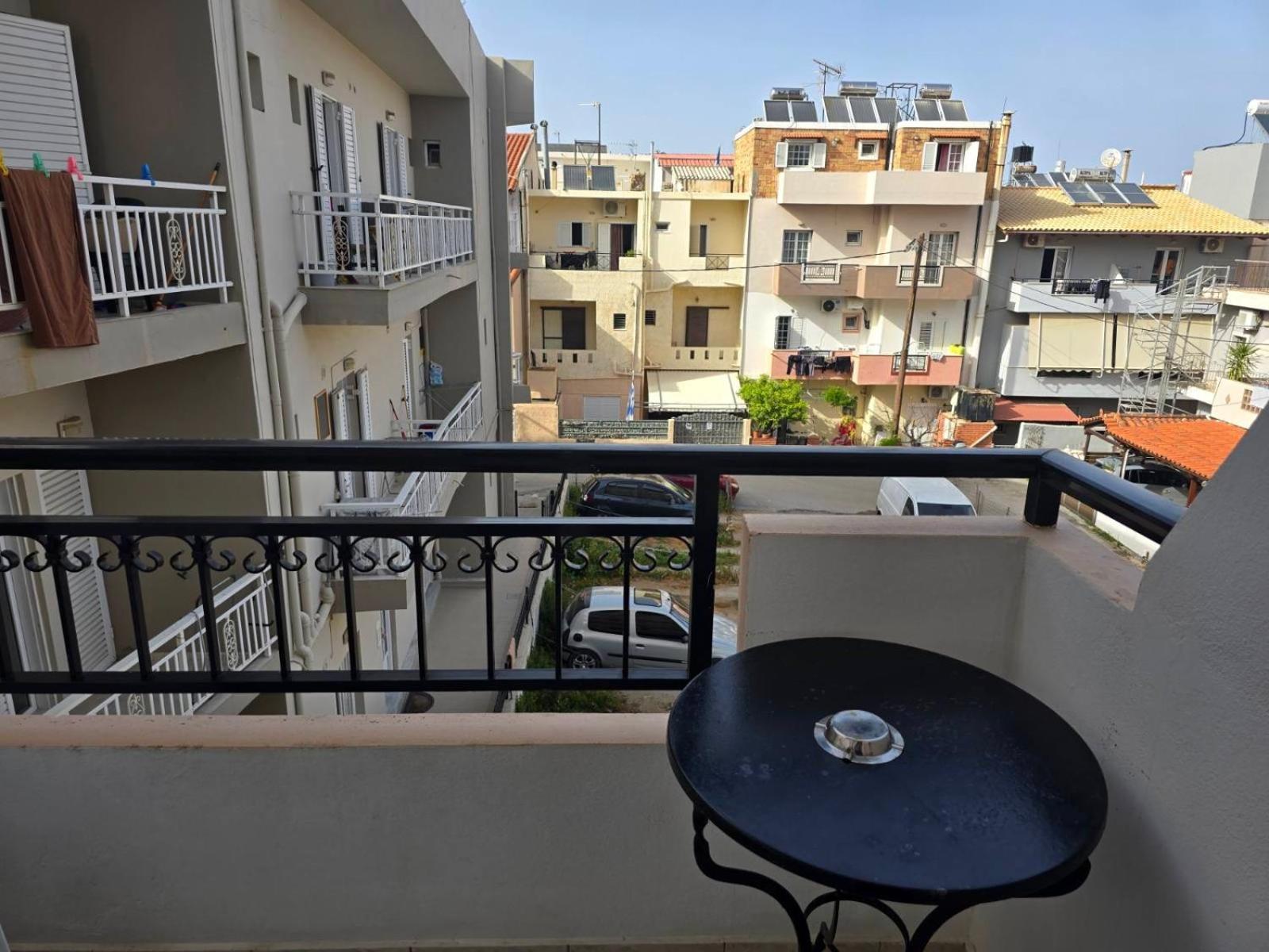 δίπλα σε πανεπιστήμιο Apartamento *